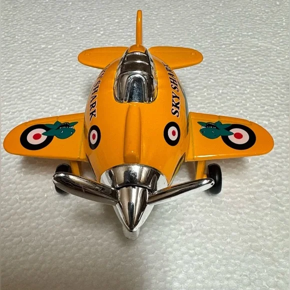 Vintage Style Toy Airplane Set - Orange and Yellow